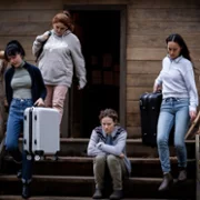 Bad Behaviour - galeria zdjęć - filmweb