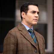 Will Trent - galeria zdjęć - filmweb