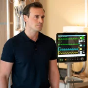 Will Trent - galeria zdjęć - filmweb