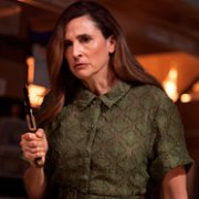 Michaela Watkins w Will Trent