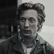 Jeremy Allen White w Fremont
