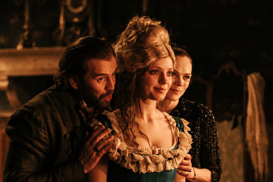 Ręka, noga, mózg na ścianie, to na królewnę dopasowanie (recenzja filmu Brzydka siostra)