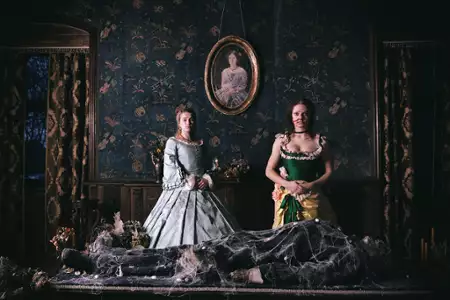 Brzydka siostra - galeria zdjęć - filmweb