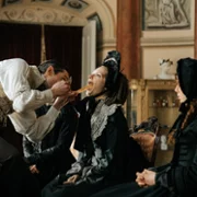 Den stygge stesøsteren - galeria zdjęć - filmweb