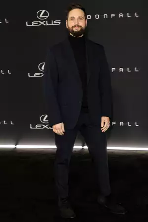 Moonfall - galeria zdjęć - filmweb