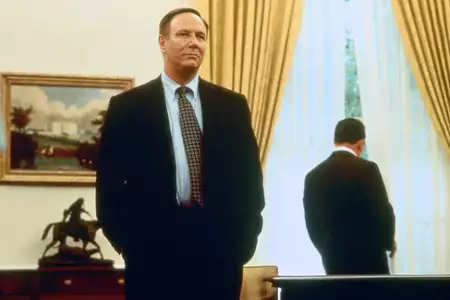 Nixon - galeria zdjęć - filmweb