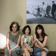 Possessions - galeria zdjęć - filmweb