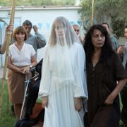 Possessions - galeria zdjęć - filmweb