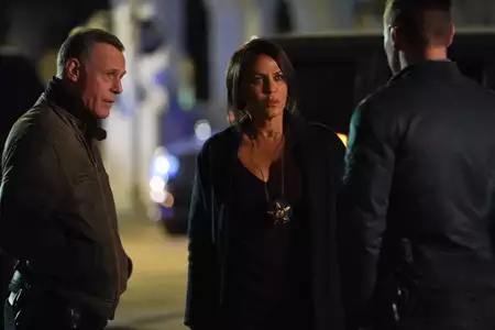 Chicago P.D. - galeria zdjęć - filmweb