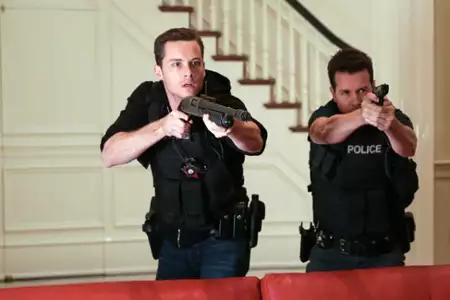 Chicago P.D. - galeria zdjęć - filmweb