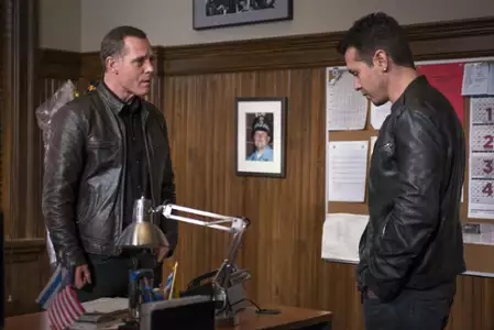 Chicago P.D. - galeria zdjęć - filmweb