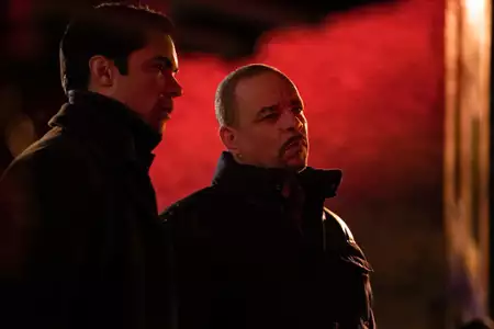 Chicago P.D. - galeria zdjęć - filmweb