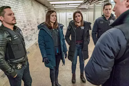 Chicago P.D. - galeria zdjęć - filmweb