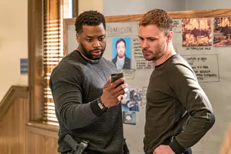 Chicago P.D. - galeria zdjęć - filmweb