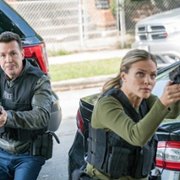 Chicago P.D. - galeria zdjęć - filmweb