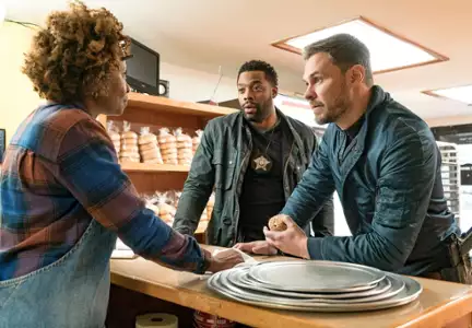 Chicago P.D. - galeria zdjęć - filmweb