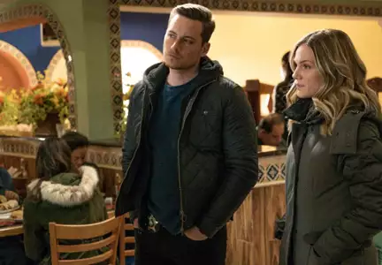 Chicago P.D. - galeria zdjęć - filmweb