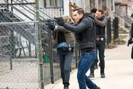 Chicago P.D. - galeria zdjęć - filmweb