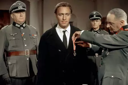 Agent o dwóch twarzach - galeria zdjęć - filmweb