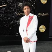 Michael - galeria zdjęć - filmweb