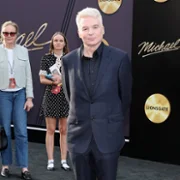 Michael - galeria zdjęć - filmweb