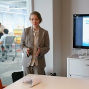 The Dropout - galeria zdjęć - filmweb