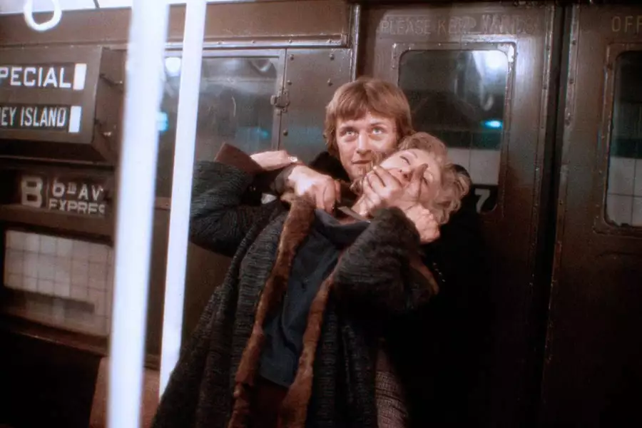 Nocny jastrząb - galeria zdjęć - filmweb