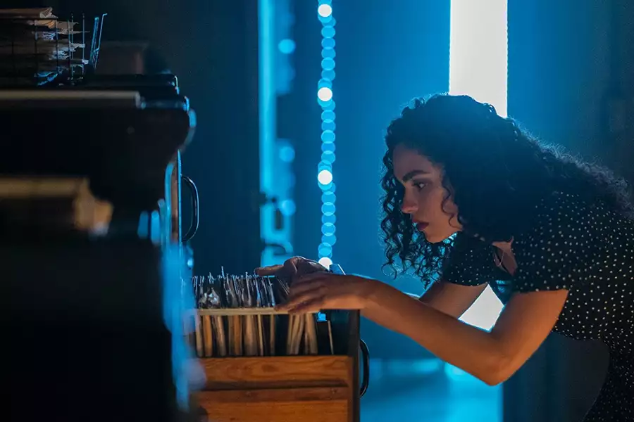 Konsultant - galeria zdjęć - filmweb