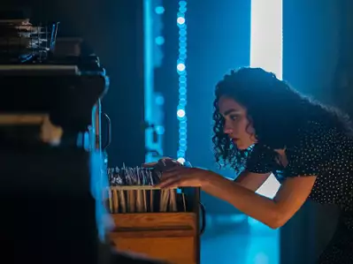 Konsultant - galeria zdjęć - filmweb