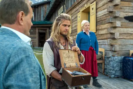 Jedz, m&oacute;dl się, szczekaj - galeria zdjęć - filmweb