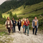 Jedz, m&oacute;dl się, szczekaj - galeria zdjęć - filmweb