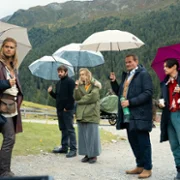 Jedz, m&oacute;dl się, szczekaj - galeria zdjęć - filmweb