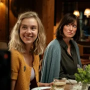 Jedz, m&oacute;dl się, szczekaj - galeria zdjęć - filmweb