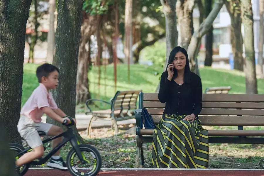 Wielki mały kłopot - galeria zdjęć - filmweb