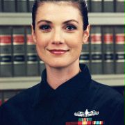 Zoe McLellan w JAG - Wojskowe Biuro Śledcze