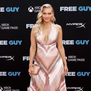 Free Guy - galeria zdjęć - filmweb