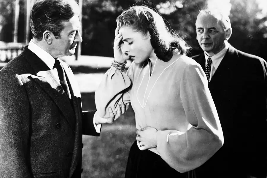 Osławiona - galeria zdjęć - filmweb