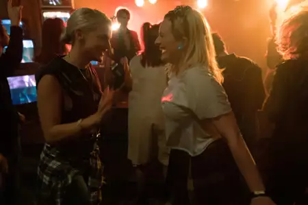 Lśniące dziewczyny - galeria zdjęć - filmweb