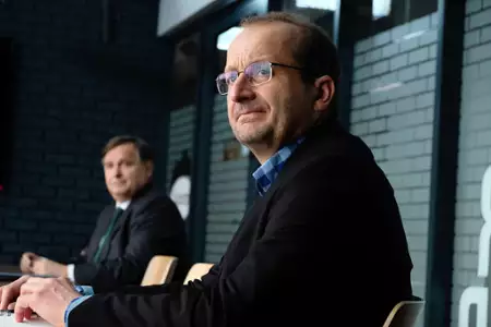 Piękni i bezrobotni - galeria zdjęć - filmweb