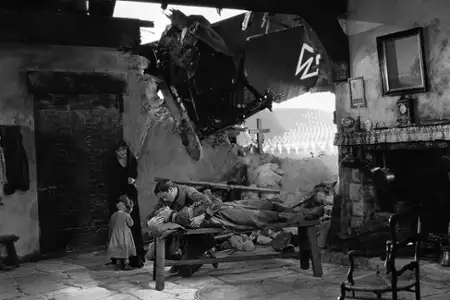 Skrzydła - galeria zdjęć - filmweb