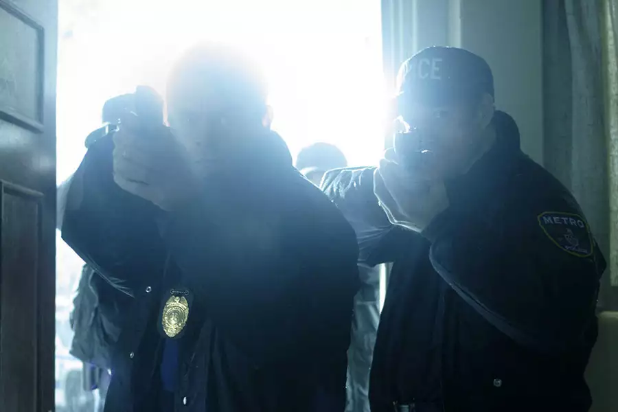 Civic Duty - galeria zdjęć - filmweb