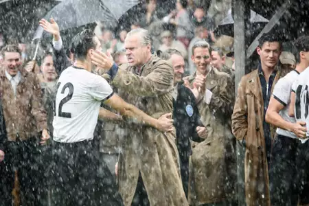 Adidas kontra Puma - galeria zdjęć - filmweb