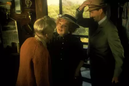 Sierpniowe wieloryby - galeria zdjęć - filmweb