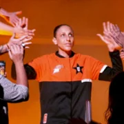 Taurasi - galeria zdjęć - filmweb