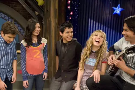 iCarly - galeria zdjęć - filmweb