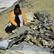 Stranded: I've Come from a Plane That Crashed on the Mountains - galeria zdjęć - filmweb