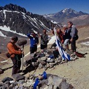 Stranded: I've Come from a Plane That Crashed on the Mountains - galeria zdjęć - filmweb