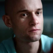 Proud - galeria zdjęć - filmweb