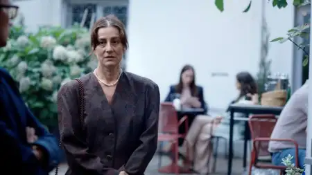 Proud - galeria zdjęć - filmweb