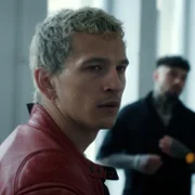 Proud - galeria zdjęć - filmweb